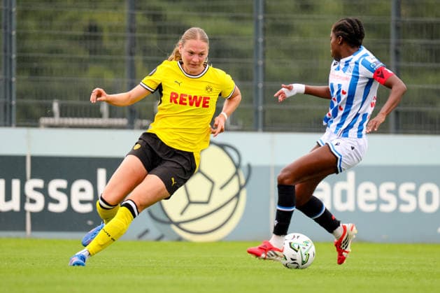Dortmund, Deutschland: 26.07.2026 - Testspiel - BVB Frauen vs. SC Heerenveen Frauen Im Bild: v.li. Annika Enderle (BVB) und Ana Nassette (SC Heerenveen) *** Dortmund, Germany, July 26, 2026: Friendly match between BVB Women and SC Heerenveen Women. Pictured, from left: Annika Enderle (BVB) and Ana Nassette (SC Heerenveen) Copyright: HMBxMedia MadeleinexFantini