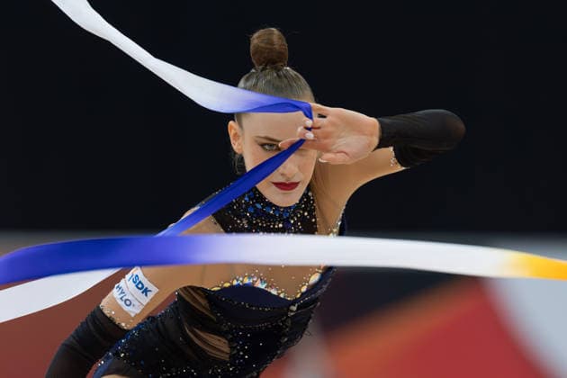 Deutsche Meisterschaften in der Rhythmischen Sportgymnastik 2026, Gerätefinals Darja Varfolomeev (TSV Schmiden) mit dem Band. Deutsche Meisterschaften in der Rhythmische Sportgymnastik, Gerätefinals, Einzel, am 26. Juli 2026 in der ZAG-Arena in Hannover., Hannover Niedersachsen Deutschland ZAG Arena *** 2026 German Rhythmic Gymnastics Championships, Apparatus Finals: Darja Varfolomeev (TSV Schmiden) with the ribbon. German Rhythmic Gymnastics Championships, Apparatus Finals, Individual, on July 26, 2026, at the ZAG Arena in Hanover, Hanover, Lower Saxony, Germany, ZAG Arena