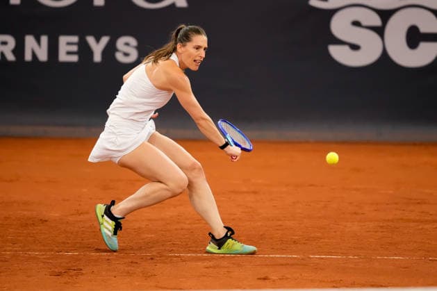 MSC Hamburg Ladies Open - Day 7 Andrea Petkovic of Germany plays during an exhibition match against Martina Hingis of Switzerland at the 2026 MSC Hamburg Ladies Open women s tennis tournament at Am Rothenbaum in Hamburg, Germany. Hamburg Hamburg Germany  Copyright: xOwenxHammondx originalFilename:hammond-2026msch260726_np42k.jpg