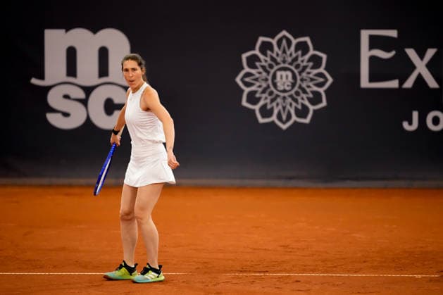 MSC Hamburg Ladies Open - Day 7 Andrea Petkovic of Germany plays during an exhibition match against Martina Hingis of Switzerland at the 2026 MSC Hamburg Ladies Open women s tennis tournament at Am Rothenbaum in Hamburg, Germany. Hamburg Hamburg Germany  Copyright: xOwenxHammondx originalFilename:hammond-2026msch260726_npYLc.jpg