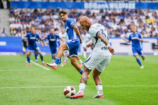 Freundschaftsspiel: Karlsruher SC vs FC Internazionale Milano, 26.07.2026 Federico Dimarco (FC Internaziolane Milano, 32) am Ball Freundschaftsspiel: Karlsruher SC vs FC Internazionale Milano, BBBank Wildpark Karlsruhe, 26.07.2026 DFB DFL REGULATIONS PROHIBIT ANY USE OF PHOTOGRAPHS AS IMAGE SEQUENCES AND OR QUASI-VIDEO. *** Friendly Match: Karlsruher SC vs. FC Internazionale Milano, July 26, 2026; Federico Dimarco of FC Internazionale Milano, age 32, on the ball; Friendly Match: Karlsruher SC vs. FC Internazionale Milano, BBBank Wildpark Karlsruhe, July 26, 2026. DFB and DFL regulations prohibit any use of photographs as image sequences and or quasi-video. Copyright: xBEAUTIFULxSPORTS Boscox