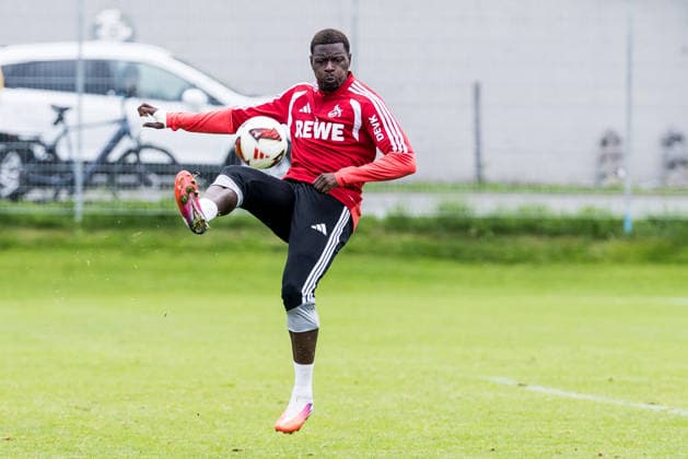 ST. JOHANN IN TIROL, AUSTRIA - JULY 26: Ragnar Ache (1. FC Koeln, 9) controls the ball during a training session at trainings camp in Kitzbuehel of season 2026 27 at Koasastadion on July 26, 2026 in St. Johann in Tirol, Austria. Austria Copyright: xSteffiexWunderlx