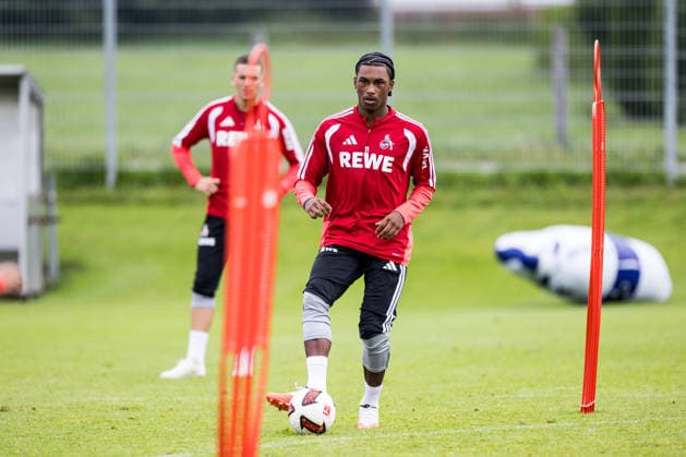 ST. JOHANN IN TIROL, AUSTRIA - JULY 26: Reigan Heskey (1. FC Koeln, 11) controls the ball during a training session at trainings camp in Kitzbuehel of season 2026 27 at Koasastadion on July 26, 2026 in St. Johann in Tirol, Austria. Austria Copyright: xSteffiexWunderlx