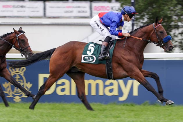 26.07.2026, Muenchen, Bayern, GER - Western mit Thore Hammer-Hansen gewinnt. Galopprennbahn Muenchen-Riem. (Pferd, Jockey, Western, Hammer-Hansen, Sieg, Ziel, Zielankunft) 260726WB973MUENCHEN.JPG *** July 26, 2026, Munich, Bavaria, GER: Thore Hammer Hansen Wins Western Riding Event at Munich-Riem Racetrack Horse, Jockey, Western, Hammer Hansen, Victory, Finish Line, Finish 260726WB973MUENCHEN JPG
