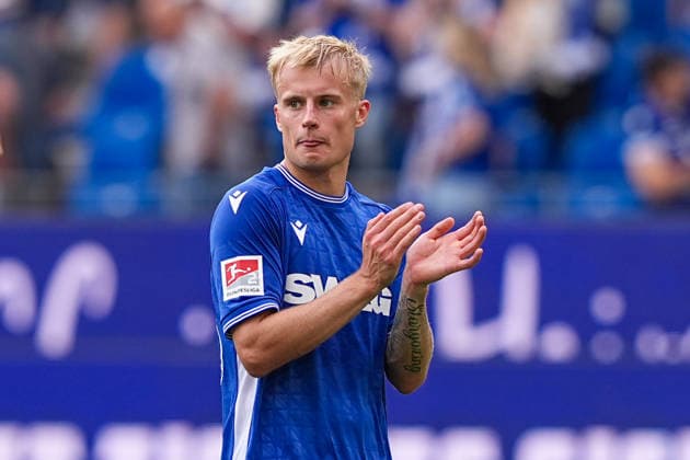 26.07.2026, xydrx, Fußball, Testspiel, Saisoneröffnung, Karlsruher SC - Inter Mailand, Saison 2026 2027, BBBank Wildpark: Viktor Bergh (Karlsruher SC, 33) enttäuscht nach der 1:2 Niederlage DFB regulations prohibit any use of photographs as image sequences and or quasi-video. *** July 26, 2026, xydrx, soccer, exhibition match, season opener, Karlsruher SC vs. Inter Milan, 2026–2027 season, BBBank Wildpark Viktor Bergh Karlsruher SC, 33 disappointed after the 1–2 loss. DFB regulations prohibit any use of photographs as image sequences and or quasi-video. Copyright: HMBxMedia YannisxDreimann