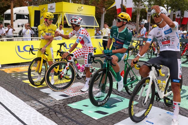 Paris, France Tadej Pogacar (UAE Team Emirates XRG) (SLO) , Richard Carapaz (ECU) (EF Education-EasyPost) in the red polka-dot jersey , Pedersen Mads (DEN) (Lidl -Trek) with the green jersey , Isaac Del Toro (MEX) (UAE Team Emirates XRG) in the white jersey the Champs-ElysÃ es, the start Stage 21 of the Tour de France 2026 from Thoiry to Paris (Champs-ElysÃ es) on July 26, 2026, in Paris, France *** Paris, France: Tadej Pogacar (UAE Team Emirates, XRG, SLO); Richard Carapaz (ECU, EF Education EasyPost) in the red polka dot jersey; Mads Pedersen (DEN, Lidl Trek) in the green jersey; Isaac Del Toro (MEX) of UAE Team Emirates XRG in the white jersey on the Champs-Élysées, the start of Stage 21 of the 2026 Tour de France from Thoiry to the Champs-Élysées in Paris on July 26, 2026, in Paris, France Copyright: HMBxMedia JoaquimxFerreira