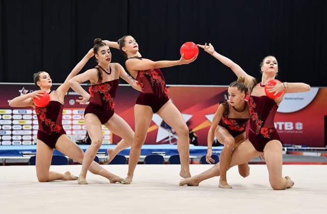 26.07.2026, xhbx, Turnen Rhythmische Sportgymnastik, Deutsche Meisterschaften 2026 v.l. Gruppe, Mannschaft vonTB Oppau, Ball Übung (DFL DFB REGULATIONS PROHIBIT ANY USE OF PHOTOGRAPHS as IMAGE SEQUENCES and or QUASI-VIDEO) Hannover *** July 26, 2026, xhbx, Rhythmic Gymnastics, 2026 German Championships, Group V, TB Oppau Team, Ball Routine—DFL and DFB regulations prohibit any use of photographs as image sequences and or quasi-video—Hanover