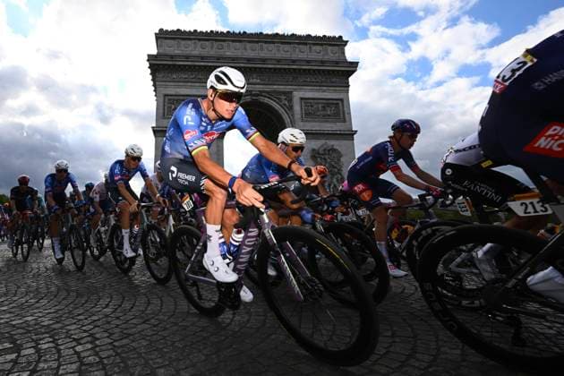 Tour de France 2026 Stage 21 PARIS CHAMPS-ELYSEES, FRANCE - JULY 26 : Van Der Poel Mathieu (NED) of Alpecin - Premier Tech at Arc de Triomphe during stage 21 of the 113rd edition of Tour de France an UCI World Tour 2.UWT cycling road race stage for Men Elite of 130 km with start in Thoiry and finish in Paris Champs-Elysees on July 26, 2026 in Paris Champs-Elysees, France, 26 07 2026 Paris Champs-Elysees France  Copyright: xGvgx