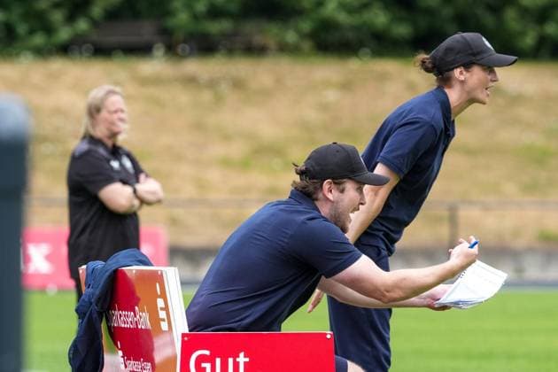 Frauenfussball in Essen ** NUR FÜR REDAKTIONELLE ZWECKE ** EDITORIAL USE ONLY **<p>Co-Trainer Jonas Kaltenmaier und Trainerin Heleen Jaques beim Spiel gegen FC Twente am 26.7. 2036 im Stadion Uhlenkrug, Am Uhlenkrug 40. Für Twente steht keine Aufstellung zur Verfügung. Michael Gohl FUNKE Foto Services< p> Deutschland Nordrhein-Westfalen Essen Copyright: MichaelxGohl *** Women s Soccer in Essen ** FOR EDITORIAL PURPOSES ONLY ** EDITORIAL USE ONLY ** p Assistant Coach Jonas Kaltenmaier and Head Coach Heleen Jaques during the match against FC Twente on July 26, 2036, at Uhlenkrug Stadium, Am Uhlenkrug 40. No lineup is available for Twente. Michael Gohl, FUNKE Photo Services p Sports Germany North Rhine-Westphalia Essen. Copyright MichaelxGohl Copyright: MichaelxGohl doc86vxfg3hd151fxzpwr5b ,EDITORIAL USE ONLY