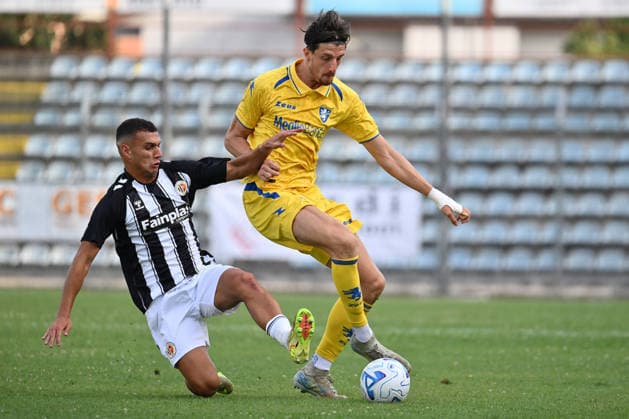 IPA87020584 - Tommaso Milanese of Ascoli Calcio 1898 and Giorgio Cittadini of Frosinone Calcio are in action during a preseason friendly match between Frosinone Calcio and Ascoli Calcio 1898 at the Manlio Scopigno Central Italy Stadium on July 26, 2026 in Rieti, Italy.  Copyright: xDomenicoxCippitelli IPAxSportx xx 87020584