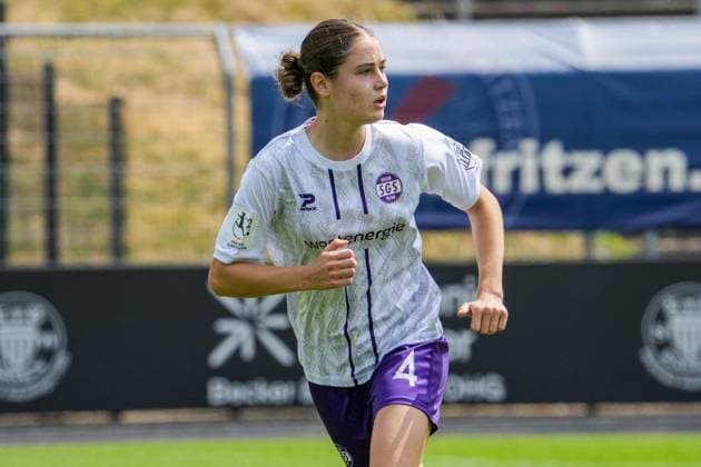 Frauenfussball in Essen ** NUR FÜR REDAKTIONELLE ZWECKE ** EDITORIAL USE ONLY **<p>Teresa Buonarroti im Spiel gegen den FC Twente am 26.7. 2026 im Stadion Uhlenkrug, Am Uhlenkrug 40. Für Twente steht keine Aufstellung zur Verfügung. Michael Gohl FUNKE Foto Services< p> Deutschland Nordrhein-Westfalen Essen Copyright: MichaelxGohl *** Women s Soccer in Essen ** FOR EDITORIAL PURPOSES ONLY ** EDITORIAL USE ONLY ** p Teresa Buonarroti during the match against FC Twente on July 26, 2026, at Uhlenkrug Stadium, Am Uhlenkrug 40. No lineup is available for Twente. Michael Gohl, FUNKE Photo Services. p Sports, Germany, North Rhine-Westphalia, Essen. Copyright MichaelxGohl Copyright: MichaelxGohl doc86vy0vlgwybfov3hiev ,EDITORIAL USE ONLY