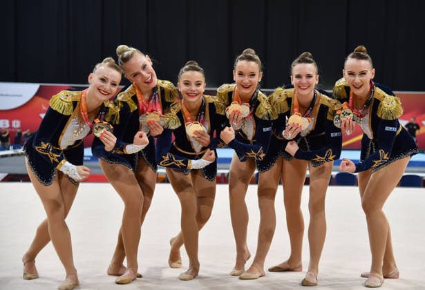 26.07.2026, xhbx, Turnen Rhythmische Sportgymnastik, Deutsche Meisterschaften 2026 v.l. Gruppe, Mannschaft TV Dahn 1910 jubeln jubelt (DFL DFB REGULATIONS PROHIBIT ANY USE OF PHOTOGRAPHS as IMAGE SEQUENCES and or QUASI-VIDEO) Hannover *** July 26, 2026, xhbx, Gymnastics, Rhythmic Gymnastics, 2026 German Championships, Group V, TV Dahn 1910 team celebrating. DFL and DFB regulations prohibit any use of photographs as image sequences and or quasi-video. Hanover