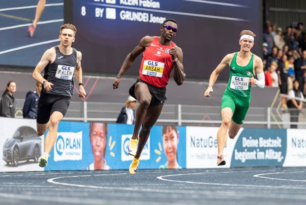 Deutsche Leichtathletik-Meisterschaften; Bochum-Wattenscheid, 26.07.2026 Im Fokus: Owen Ansah (Hamburger SV) unterwegs im 200m-Vorlauf der Männer; Deutsche Leichtathletik-Meisterschaften am 26.07.2026 im Lohrheidestadion in Bochum-Wattenscheid (Nordrhein-Westfalen). *** German Track and Field Championships, Bochum-Wattenscheid, July 26, 2026 In the Spotlight: Owen Ansah of Hamburger SV competes in the men’s 200-meter preliminary heat at the German Track and Field Championships on July 26, 2026, at Lohrheidestadion in Bochum-Wattenscheid, North Rhine-Westphalia Copyright: xBEAUTIFULxSPORTS R.xSchmittx