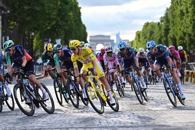 Tour de France 2026 Stage 21 PARIS CHAMPS-ELYSEES, FRANCE - JULY 26 : Pogacar Tadej (SLO) of UAE Team Emirates - XRG during stage 21 of the 113rd edition of Tour de France an UCI World Tour 2.UWT cycling road race stage for Men Elite of 130 km with start in Thoiry and finish in Paris Champs-Elysees on July 26, 2026 in Paris Champs-Elysees, France, 26 07 2026 Paris Champs-Elysees France  Copyright: xPeterxDexVoechtx