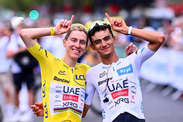 Sport Bilder des Tages Tour de France 2026 Stage 21 PARIS CHAMPS-ELYSEES, FRANCE - JULY 26 : Pogacar Tadej (SLO) of UAE Team Emirates - XRG, Del Toro Isaac (MEX) of UAE Team Emirates - XRG during stage 21 of the 113rd edition of Tour de France an UCI World Tour 2.UWT cycling road race stage for Men Elite of 130 km with start in Thoiry and finish in Paris Champs-Elysees on July 26, 2026 in Paris Champs-Elysees, France, 26 07 2026 Paris Champs-Elysees France  Copyright: xGvgx