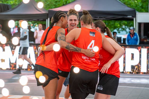 SVD 49 Dortmund (orange) gegen Wedel (schwarz) - Finale Frauen - 3x3 Basketball - Die Finals 2026 (26.07.2026, Neues Rathaus (Hannover, GER), *** SVD 49 Dortmund (orange) vs. Wedel (black) Women s 3x3 Basketball Final, The Finals 2026, July 26, 2026, New City Hall, Hanover, GER, Copyright: xJanxGuentherx