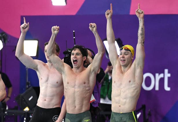 COM26 SWIMMING FINALS, Team Australia swimmers Harrison Turner, James Guy and Sam Short celebrate winning the Mens 4 x 200m Freestyle Final at the Glasgow 2026 Commonwealth Games at the Tollcross International Swimming Centre in Glasgow, Scotland, Sunday, July 26, 2026. ( NO ARCHIVING, EDITORIAL USE ONLY Glasgow Scotland United Kingdom  Copyright: xDEANxLEWINSx 20260727139025489268