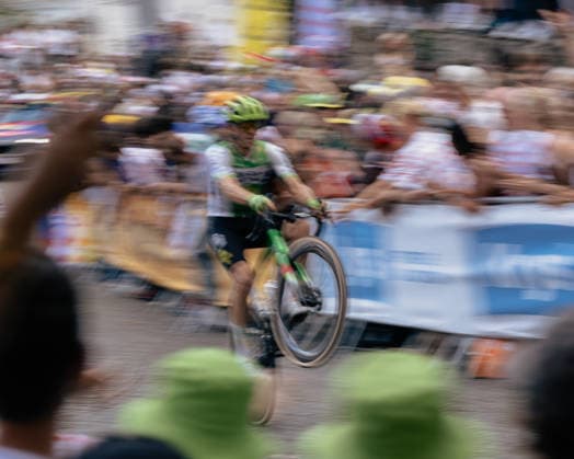 Paris, France, July 26, 2026 - A rider does a wheelie when cycling up Rue Lepic on the ascent of the Butte de Montmartre during the 21st stage of the 113th edition of the Tour de France cycling race, 88,7 km starting and finishing in Paris TOUR DE FRANCE, VELO  Copyright: xAlexisxSciardx
