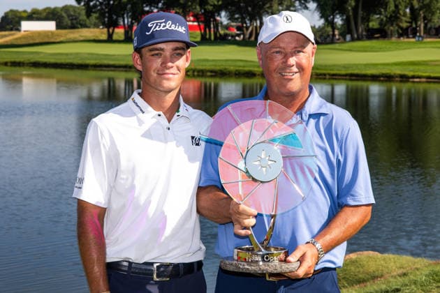 Jackson Koivun of the United States and father George Koivun pose with the Elemental Swing trophy after the final round of the 2026 3M Open at TPC Twin Cities on July 26, 2026 in Blaine, Minnesota. CSM Blaine USA - ZUMAc04_ 20260726_zma_c04_258 Copyright: xStevenxGarciax