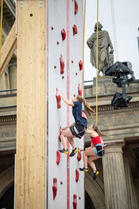 26.07.2026: Klettern - Speedklettern: Die Finals 2026 - Deutsche Meisterschaft Speed - Damen Finia Fassbender (München-Oberland) Hannover Opernplatz Niedersachsen Deutschland *** July 26, 2026 Climbing Speed Climbing The Finals 2026 German Women s Speed Climbing Championship Finia Fassbender Munich Oberland Hanover Opernplatz Lower Saxony Germany
