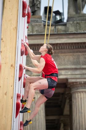 26.07.2026: Klettern - Speedklettern: Die Finals 2026 - Deutsche Meisterschaft Speed - Damen Emilia Briel (Wuppertal) Hannover Opernplatz Niedersachsen Deutschland *** July 26, 2026 Climbing Speed Climbing The Finals 2026 German Women s Speed Climbing Championship Emilia Briel Wuppertal Hannover Opernplatz Lower Saxony Germany
