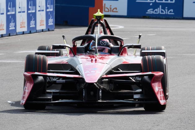 Nyck de Vries (Mahindra Racing), JULY 26, 2026 -Motor Sports : FIA ABB Formula E World Championship, WM, Weltmeisterschaft 2026 Tokyo E-Prix at Tokyo big Sight in Tokyo, Japan. Noxthirdxpartyxsales  aflo_339217768 KenxAsakurax