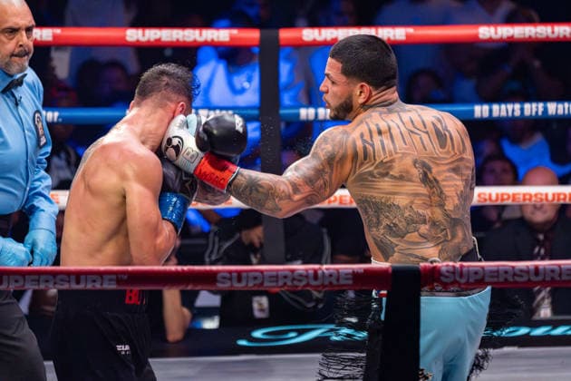 July 26, 2026, New York, New York, USA: EDGAR BERLANGA (teal trunks) battles STEVEN BUTLER in a super middleweight bout at Madison Square Garden in New York, New York. New York USA - ZUMAp109 20260726_zaf_p109_020 Copyright: xJoelxPlummerx
