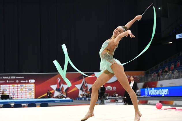 Viktoria Steinfeld gewinnt die Goldmedaille im Finale der Deutschen Meisterschaft in Rhythmischer Sportgymnastik, Band bei den 6. Finals 2026 in der ZAG Arena. Hannover, 26.07.2026 *** Viktoria Steinfeld wins the gold medal in the rhythmic gymnastics ribbon final at the 2026 German Championships, held as part of the 6 Finals 2026 at the ZAG Arena in Hanover on July 26, 2026 Foto:xC.xNiehausx xFuturexImagex finals_6837