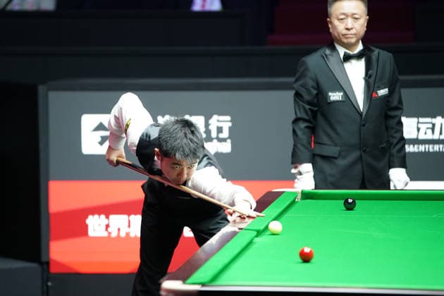 SHANGHAI, CHINA - JULY 27: Xu Jiarui of China plays a shot in the first round match against Xiao Guodong of China on day 1 of the Shanghai Masters 2026 at Luwan Gymnasium on July 27, 2026 in Shanghai, China.  Copyright: xTaixChengzhex 111656640130