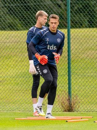 Alexander Schwolow of Hearts of Midlothian during Hearts training ahead of the clash with Sturm Graz Heart of Midlothian Training, Football, Oriam, Edinburgh, Scotland, UK - 27 Jul 2026Edinburgh Oriam Scotland United Kingdom EDITORIAL USE ONLY No use with unauthorised audio, video, data, fixture lists, club league logos or live services. Online in-match use limited to 120 images, no video emulation. No use in betting, games or single club league player publications.  Copyright: xAlanxRennie Shutterstockx 17015659bd