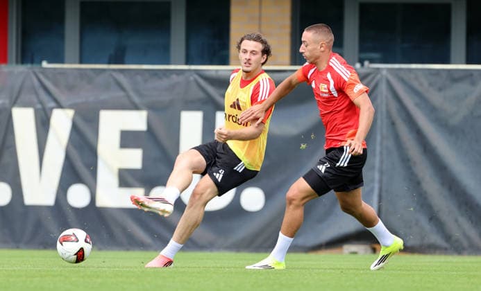 Duje Sliskovic, Marin Ljubicic Zweikampf Spielszene Aktion Fußball Fussball Training Bundesliga Herren DFL Saison 2026 2027 27.07.2026 1.FC Union Berlin FCU DFL regulations prohibit any use of photographs as image sequences and or quasi-video. *** Duje Sliskovic, Marin Ljubicic, Tackle, Game Scene, Action, Sports, Soccer, Soccer Training, Bundesliga, Men s, DFL, 2026–2027 Season, July 27, 2026, 1. FC Union Berlin, FCU. DFL regulations prohibit any use of photographs as image sequences and or quasi-video.