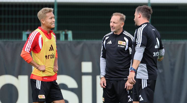Wooyeong Jeong, Trainer Mauro Lustrinelli, Co Trainer Michel Renggli Fußball Fussball Training Bundesliga Herren DFL Saison 2026 2027 27.07.2026 1.FC Union Berlin FCU DFL regulations prohibit any use of photographs as image sequences and or quasi-video. *** Wooyeong Jeong, Head Coach Mauro Lustrinelli, Assistant Coach Michel Renggli, Sports, Soccer, Soccer Training, Bundesliga, Men s, DFL, 2026–2027 Season, July 27, 2026, 1. FC Union Berlin (FCU). DFL regulations prohibit any use of photographs as image sequences and or quasi-video.