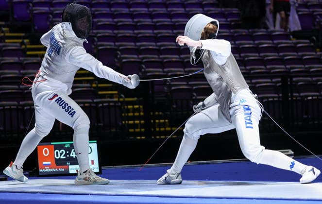 CHINA, HONG KONG - JULY 27, 2026: Russia s Aila Mamedova (L) and Italy s Martina Favaretto compete in the ladies individual foil event at the 2026 Kerry Fencing World Championships 2026 Fencing World Championships In Hong Kong  - ZUMAt113 20260727_zaa_t113_090 Copyright: xMikhailxSinitsynx