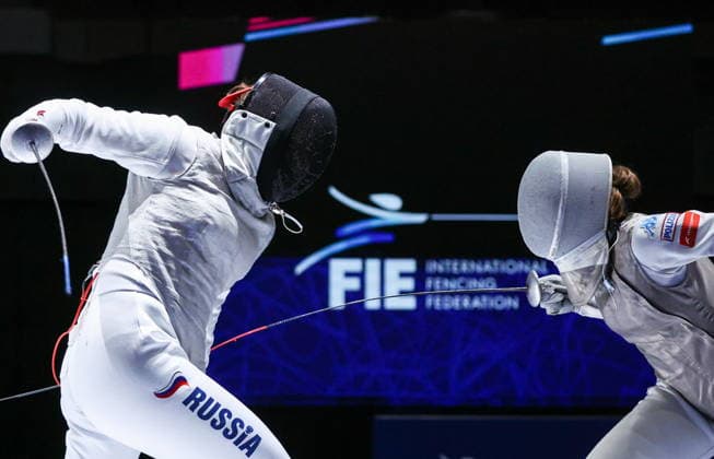 CHINA, HONG KONG - JULY 27, 2026: Russia s Aila Mamedova (L) and Italy s Martina Favaretto compete in the ladies individual foil event at the 2026 Kerry Fencing World Championships 2026 Fencing World Championships In Hong Kong  - ZUMAt113 20260727_zaa_t113_096 Copyright: xMikhailxSinitsynx