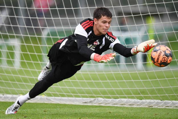 25.07.2026, xophax, Fussball 1.Bundesliga, 1.FC Koeln Trainingslager . Mannschaft des 1.FC Köln in Kitzbühel .Training in Sankt Johann. Torwart Martin James . Kitzbühel *** July 25, 2026, xophax, Soccer, Bundesliga 1, 1. FC Köln Training Camp: 1. FC Köln team in Kitzbühel; Training in Sankt Johann; Goalkeeper Martin James; Kitzbühel