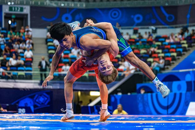 U17, U 17 Wrestling World Championships 55kg GR - Keve Vazul Kovacs (HUN) df. Lavozier Herminio Wadik Marubo (BRA) *** U17 Wrestling World Championships, 55 kg Greco-Roman: Keve Vazul Kovacs (HUN) defeated Lavozier Herminio Wadik Marubo (BRA) Copyright: xUnitedxWorldxWrestlingx xAmirrezx UWW-U17-WC-BAKU-2026