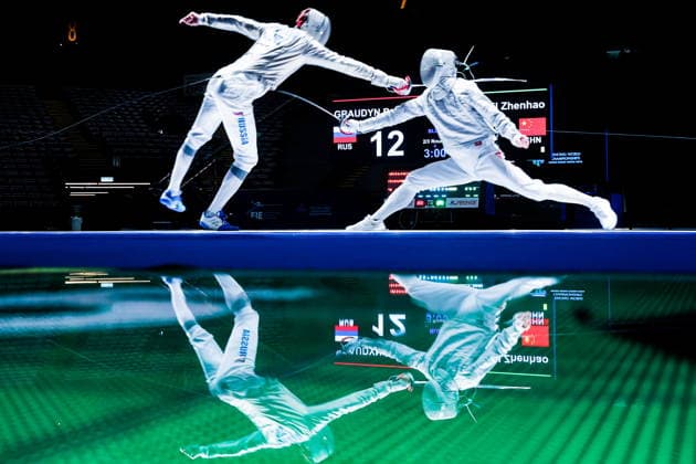 CHINA, HONG KONG - JULY 27, 2026: Russia s Pavel Graudyn (L) and China s Wei Zhenhao compete in the men s individual sabre event at the 2026 Kerry Fencing World Championships 2026 Fencing World Championships In Hong Kong  - ZUMAt113 20260727_zaa_t113_254 Copyright: xMikhailxSinitsynx
