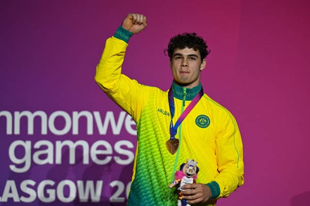 COM26 ARTISTIC GYMNASTICS, James Hardy of Australia on the podium after winning Bronze in the Artistic Gymnastics Men™s Floor Exercise Final during the Glasgow 2026 Commonwealth Games at the Glasgow International Arena in Glasgow, Scotland, Monday, July 27, 2026. ( NO ARCHIVING, EDITORIAL USE ONLY Glasgow Scotland United Kingdom  Copyright: xLUKASxCOCHx 20260727176062160527