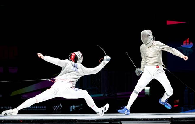 CHINA, HONG KONG - JULY 27, 2026: South Korea s Gyeong-dong Do (L) and Russia s Pavel Graudyn compete in a men s individual sabre event at the 2026 Kerry Fencing World Championships 2026 Fencing World Championships In Hong Kong  - ZUMAt113 20260727_zaa_t113_320 Copyright: xMikhailxSinitsynx