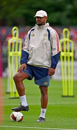 27.07.2026, Fussball Bundesliga 2026 2027, Trainingslager FC Bayern München in Rottach-Egern am Tegernsee (Bayern). Trainer Vincent Kompany (FC Bayern München) *** July 27, 2026, 2026–2027 Bundesliga, FC Bayern Munich training camp in Rottach Egern on Lake Tegernsee, Bayern coach Vincent Kompany, FC Bayern Munich