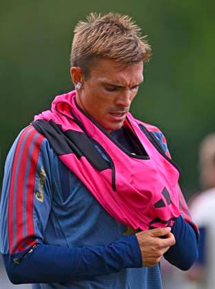 27.07.2026, Fussball Bundesliga 2026 2027, Trainingslager FC Bayern München in Rottach-Egern am Tegernsee (Bayern). Joao Palhimha (FC Bayern München) nachdenklich, *** July 27, 2026, 2026–2027 Bundesliga, FC Bayern Munich training camp in Rottach-Egern on Lake Tegernsee, Bavaria, Joao Palhimha, FC Bayern Munich pensive,