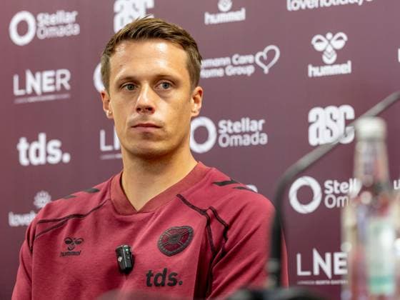 Alexander Schwolow of Hearts of Midlothian Speak to the press ahead of the clash with Sturm Graz Heart of Midlothian press conference, PK, Pressekonferenz ahead of their UEFA Champions League Qualifier, Football, Tynecastle Park, Edinburgh, Scotland, UK - 27 Jul 2026Edinburgh Oriam Scotland United Kingdom  Copyright: xAlanxRennie Shutterstockx 17015679aa