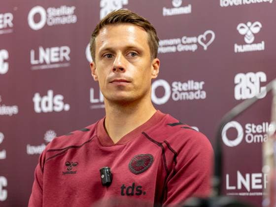Alexander Schwolow of Hearts of Midlothian Speak to the press ahead of the clash with Sturm Graz Heart of Midlothian press conference, PK, Pressekonferenz ahead of their UEFA Champions League Qualifier, Football, Tynecastle Park, Edinburgh, Scotland, UK - 27 Jul 2026Edinburgh Oriam Scotland United Kingdom  Copyright: xAlanxRennie Shutterstockx 17015679y