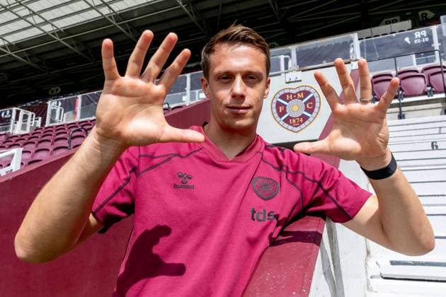 Alexander Schwolow of Hearts of Midlothian Speak to the press ahead of the clash with Sturm Graz Heart of Midlothian press conference, PK, Pressekonferenz ahead of their UEFA Champions League Qualifier, Football, Tynecastle Park, Edinburgh, Scotland, UK - 27 Jul 2026Edinburgh Oriam Scotland United Kingdom  Copyright: xAlanxRennie Shutterstockx 17015679ao