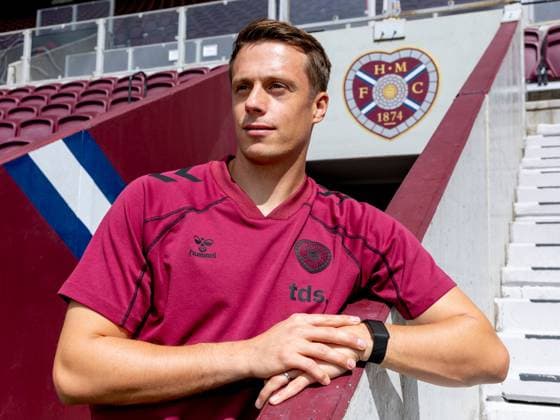 Alexander Schwolow of Hearts of Midlothian Speak to the press ahead of the clash with Sturm Graz Heart of Midlothian press conference, PK, Pressekonferenz ahead of their UEFA Champions League Qualifier, Football, Tynecastle Park, Edinburgh, Scotland, UK - 27 Jul 2026Edinburgh Oriam Scotland United Kingdom  Copyright: xAlanxRennie Shutterstockx 17015679aq