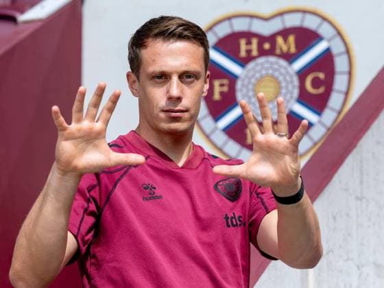 Alexander Schwolow of Hearts of Midlothian Speak to the press ahead of the clash with Sturm Graz Heart of Midlothian press conference, PK, Pressekonferenz ahead of their UEFA Champions League Qualifier, Football, Tynecastle Park, Edinburgh, Scotland, UK - 27 Jul 2026Edinburgh Oriam Scotland United Kingdom  Copyright: xAlanxRennie Shutterstockx 17015679al