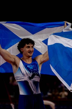 GLASGOW, SCOTLAND - JULY 27: Reuben WARD of Scotland celebrates his Silver Medal in the Men’s Pommel Horse Final at The Arena, Glasgow on July 27, 2026 in Glasgow, Scotland. (Photo by Claire Jeffrey Sports Press Photo)  Copyright: xClairexJeffreyx xSPPx Sportspressphoto_SPR197882