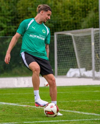 27.07.2026 - Fussball - 2. Bundesliga - Saison 2026 2027 - SpVgg Greuther Fürth Fuerth ( Kleeblatt ) - Training - - xwoxzix - Mika Wallentowitz ( SpVgg Greuther Fürth ) *** July 27, 2026 Soccer 2. Bundesliga 2026–2027 Season SpVgg Greuther Fürth Fürth Kleeblatt Training xwoxzix Mika Wallentowitz SpVgg Greuther Fürth