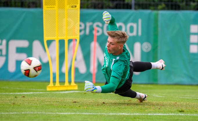 27.07.2026 - Fussball - 2. Bundesliga - Saison 2026 2027 - SpVgg Greuther Fürth Fuerth ( Kleeblatt ) - Training - - xwoxzix - Florian Hellstern (1, SpVgg Greuther Fürth ) *** July 27, 2026 Soccer 2. Bundesliga 2026–2027 Season SpVgg Greuther Fürth Fürth Kleeblatt Training xwoxzix Florian Hellstern 1, SpVgg Greuther Fürth