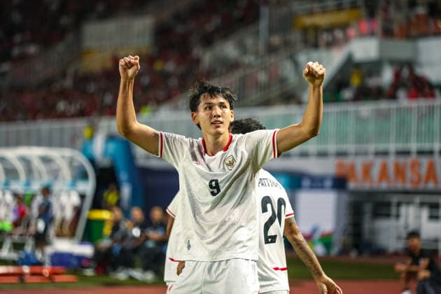 July 27, 2026, Bogor, West Java, Indonesia: Indonesian national Football player Mitchell Lee Baker (9) celebrates after successfully scoring a goal against the Cambodia national team, Nationalteam in ASEAN Hyundai Cup 2026 match at Pakansari Stadium, Bogor, West Java, Monday AFF Cup 2026: Indonesia Versus Cambodia  - ZUMAm344 20260727_zip_m344_001 Copyright: xHufazxMuhammadx